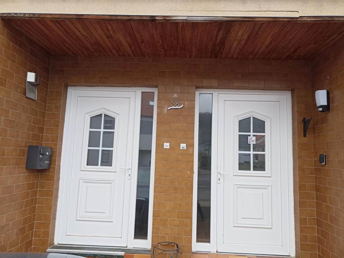 Appartement Gauche Avec Balcon Hargarten-aux-Mines Exteriör bild